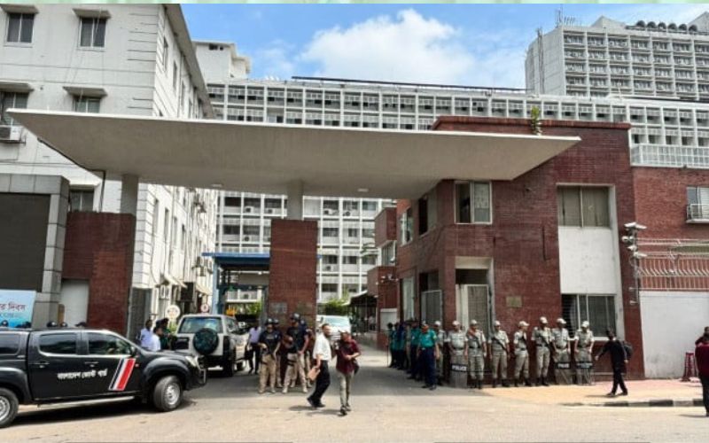 অর্থ উপদেষ্টার সঙ্গে বৈঠকে আন্দোলনরত শিক্ষকরা